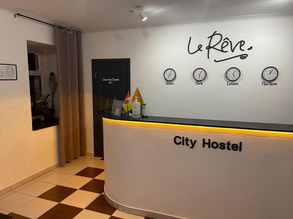 Le Reve City Hostel Odessa Exteriör bild