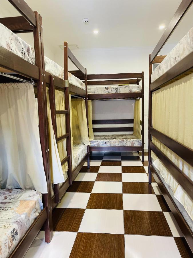 Le Reve City Hostel Odessa Exteriör bild