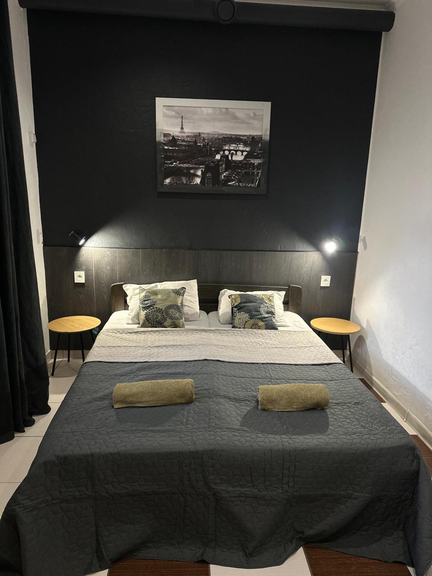 Le Reve City Hostel Odessa Exteriör bild