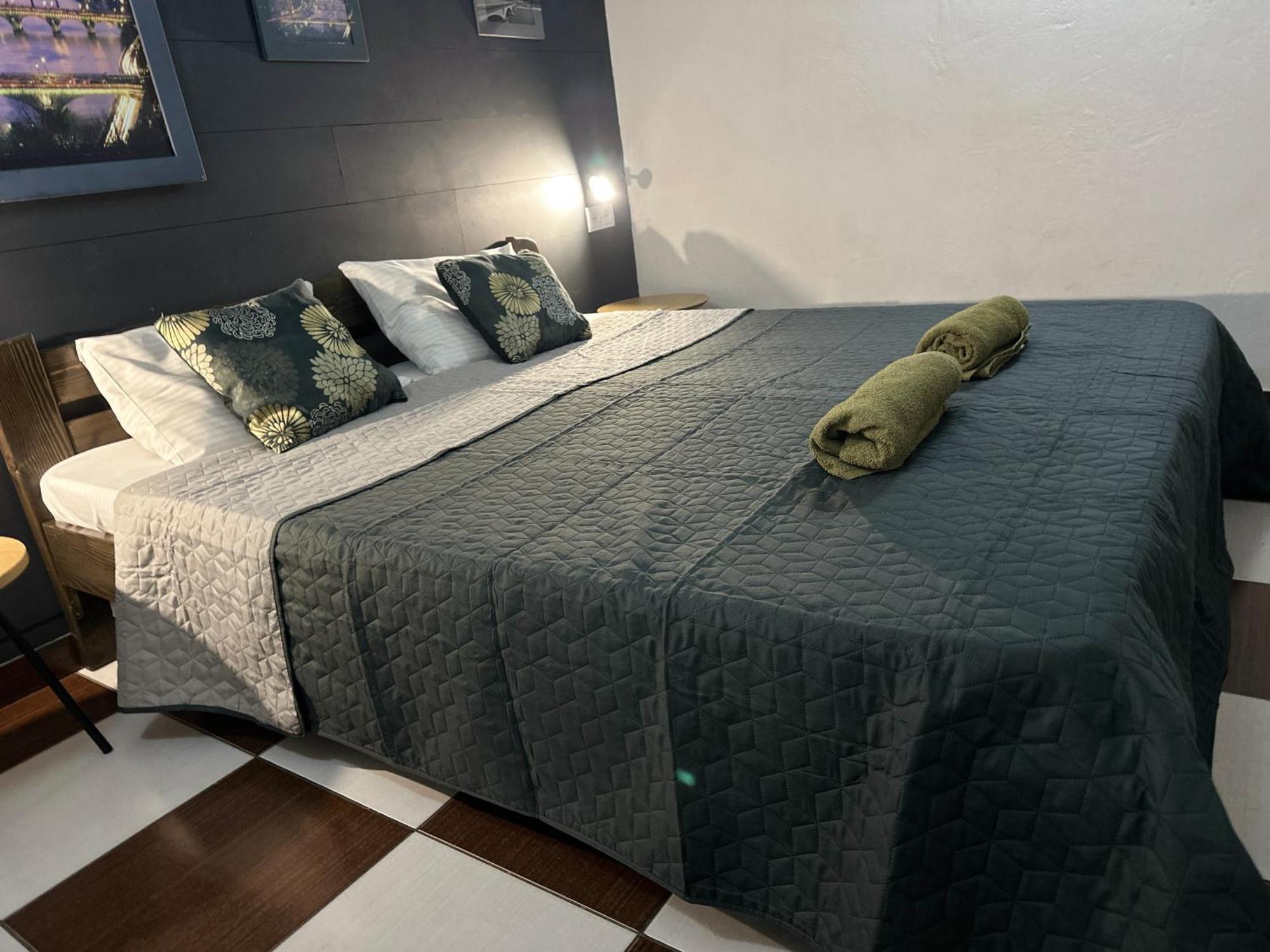 Le Reve City Hostel Odessa Exteriör bild